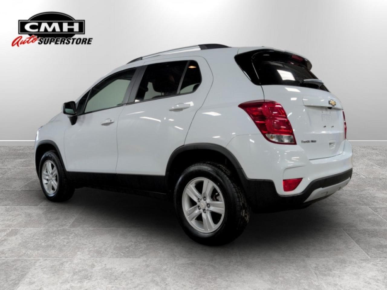 2021 Chevrolet Trax LT  **LOW KMS - CLEAN CARFAX** Photo2