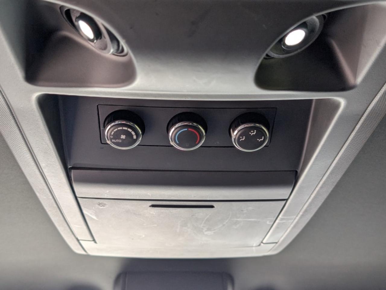 2016 Dodge Grand Caravan R/T Photo