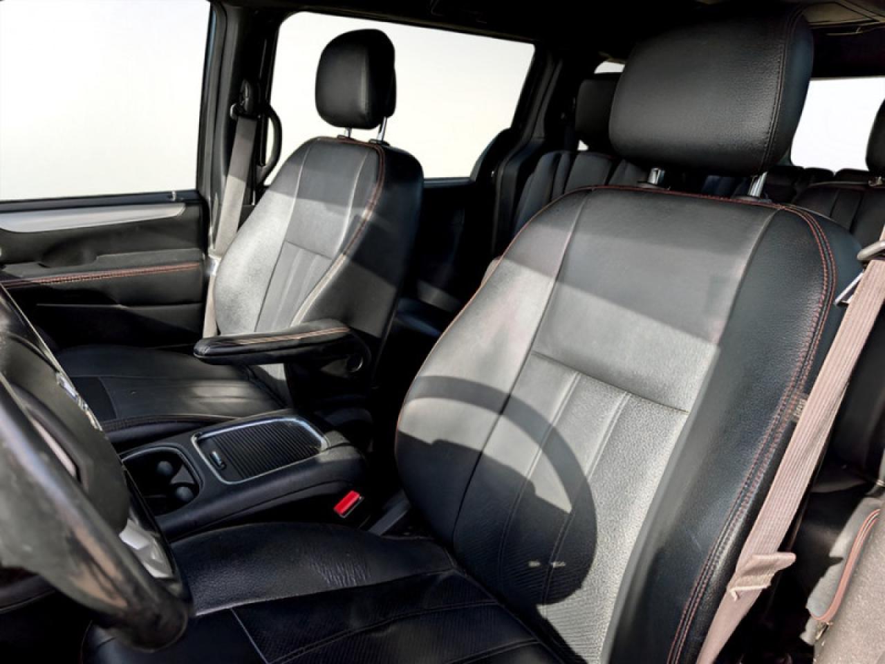 2016 Dodge Grand Caravan R/T  **POWER SLIDING DOORS** Photo