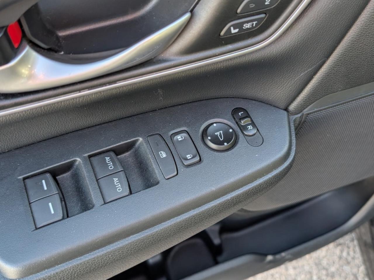 2017 Honda CR-V EX-L Photo