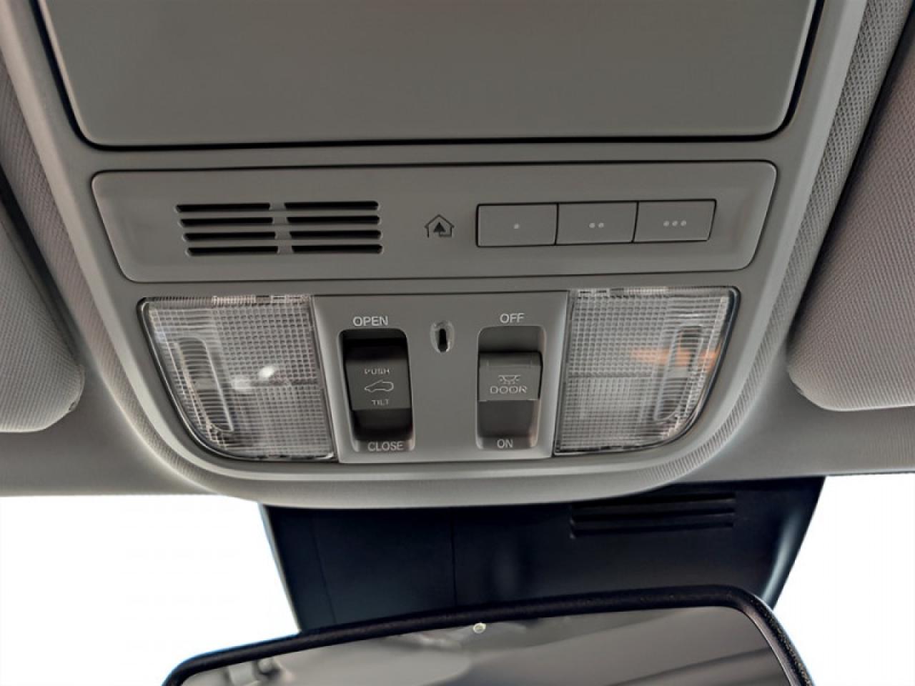 2017 Honda CR-V EX-L  **16 SERV. RECORDS - SUNROOF** Photo