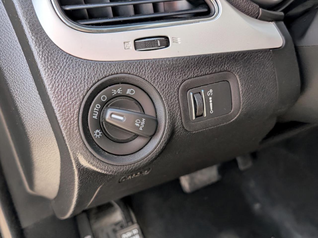 2018 Dodge Journey SXT  **LOW KMS - V6 - AWD** Photo