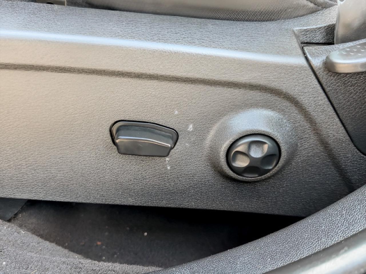 2018 Dodge Journey SXT  **LOW KMS - V6 - AWD** Photo