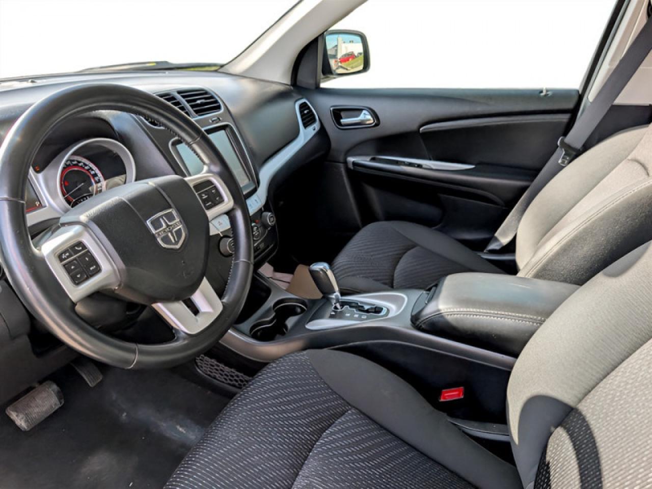 2018 Dodge Journey SXT  **LOW KMS - V6 - AWD** Photo