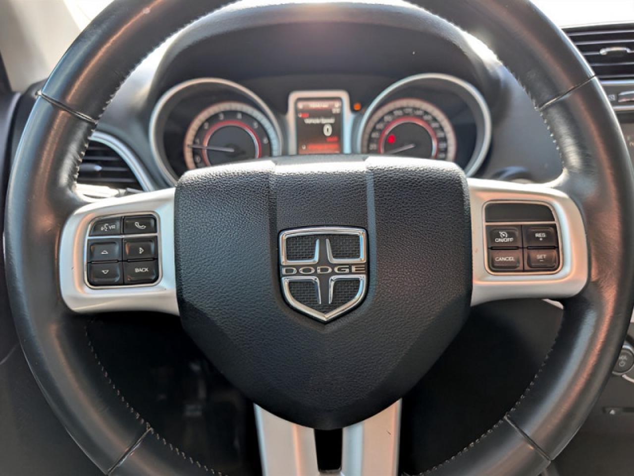 2018 Dodge Journey SXT  **LOW KMS - V6 - AWD** Photo