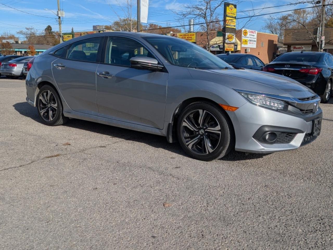 2018 Honda Civic Sedan Touring Photo