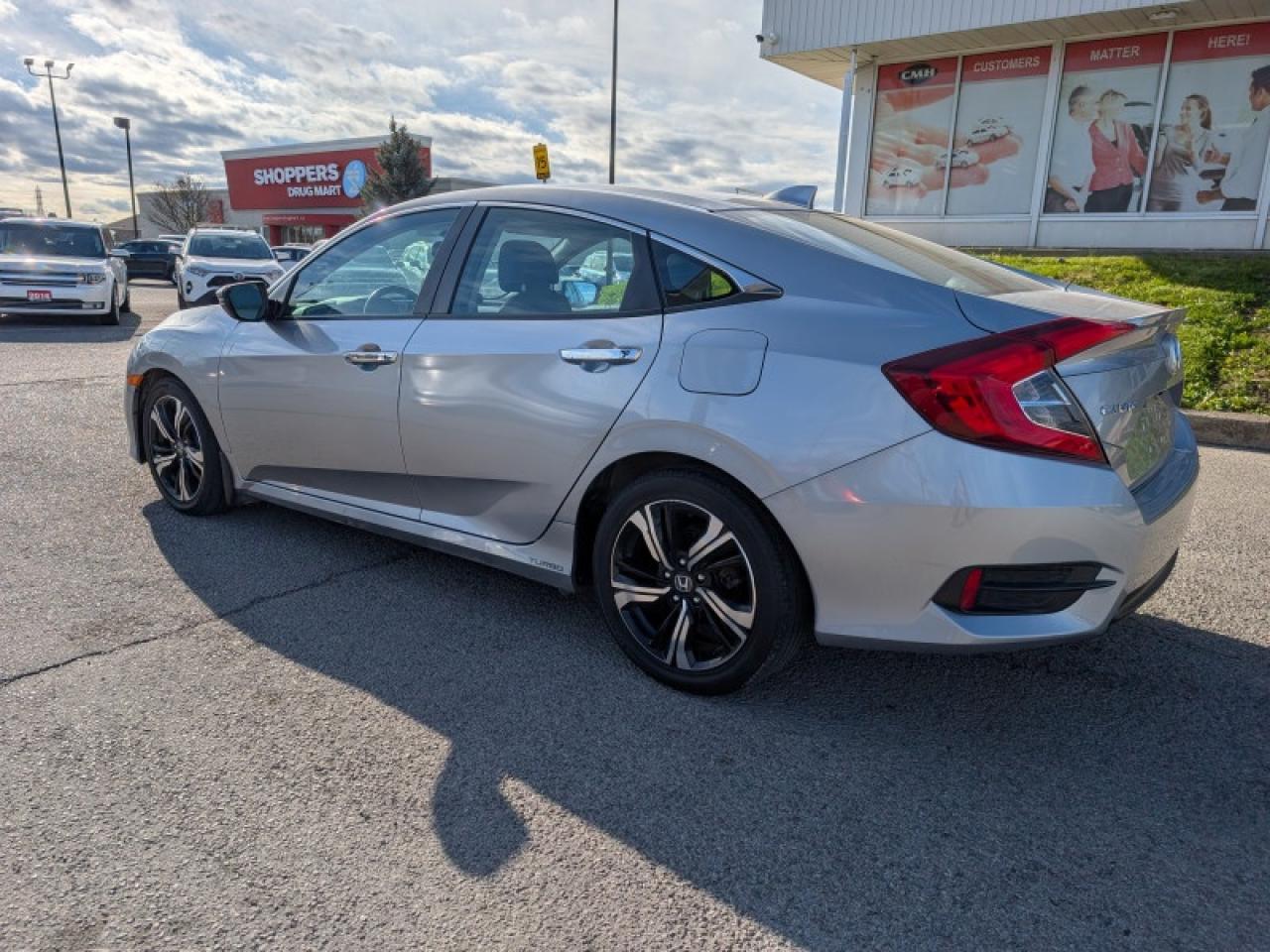 2018 Honda Civic Sedan Touring Photo