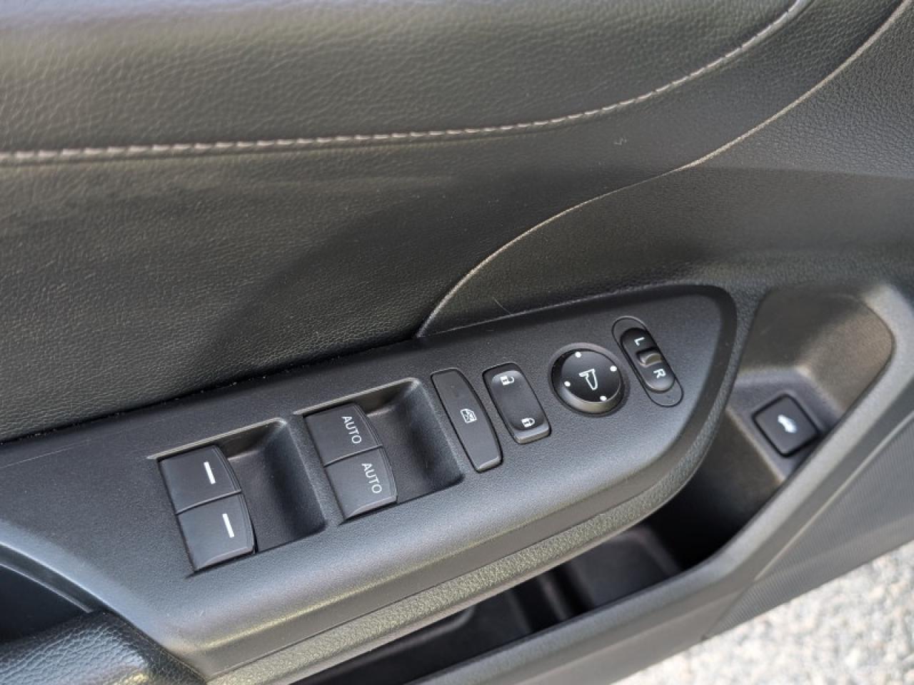 2018 Honda Civic Sedan Touring Photo