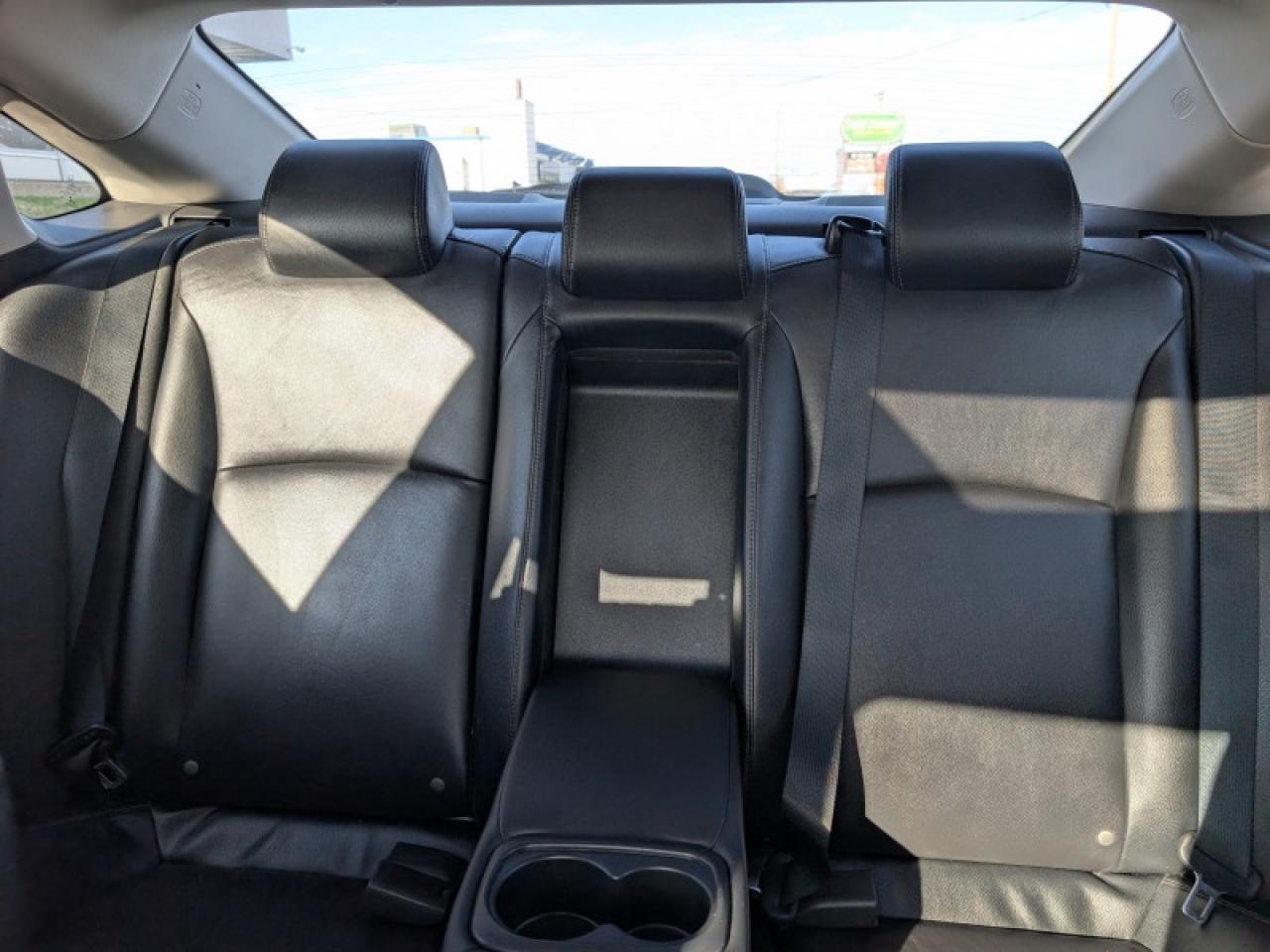 2018 Honda Civic Sedan Touring Photo