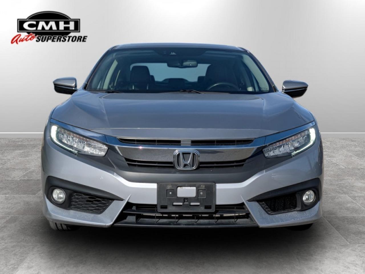 2018 Honda Civic Sedan Touring  **LOW KMS - CLEAN CARFAX** Photo