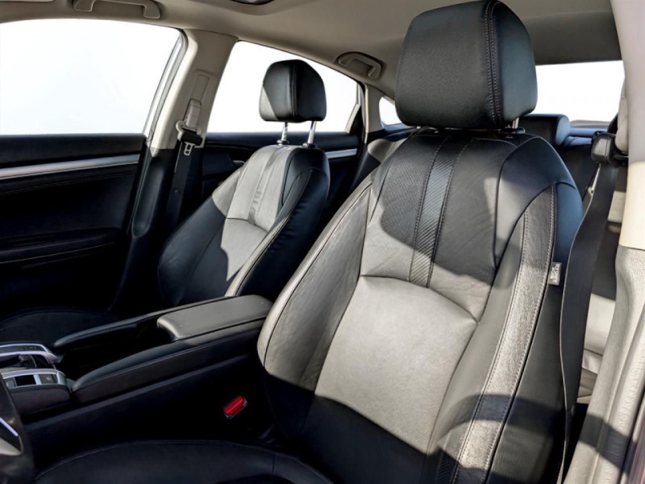 2018 Honda Civic Sedan Touring  **LOW KMS - CLEAN CARFAX** Photo