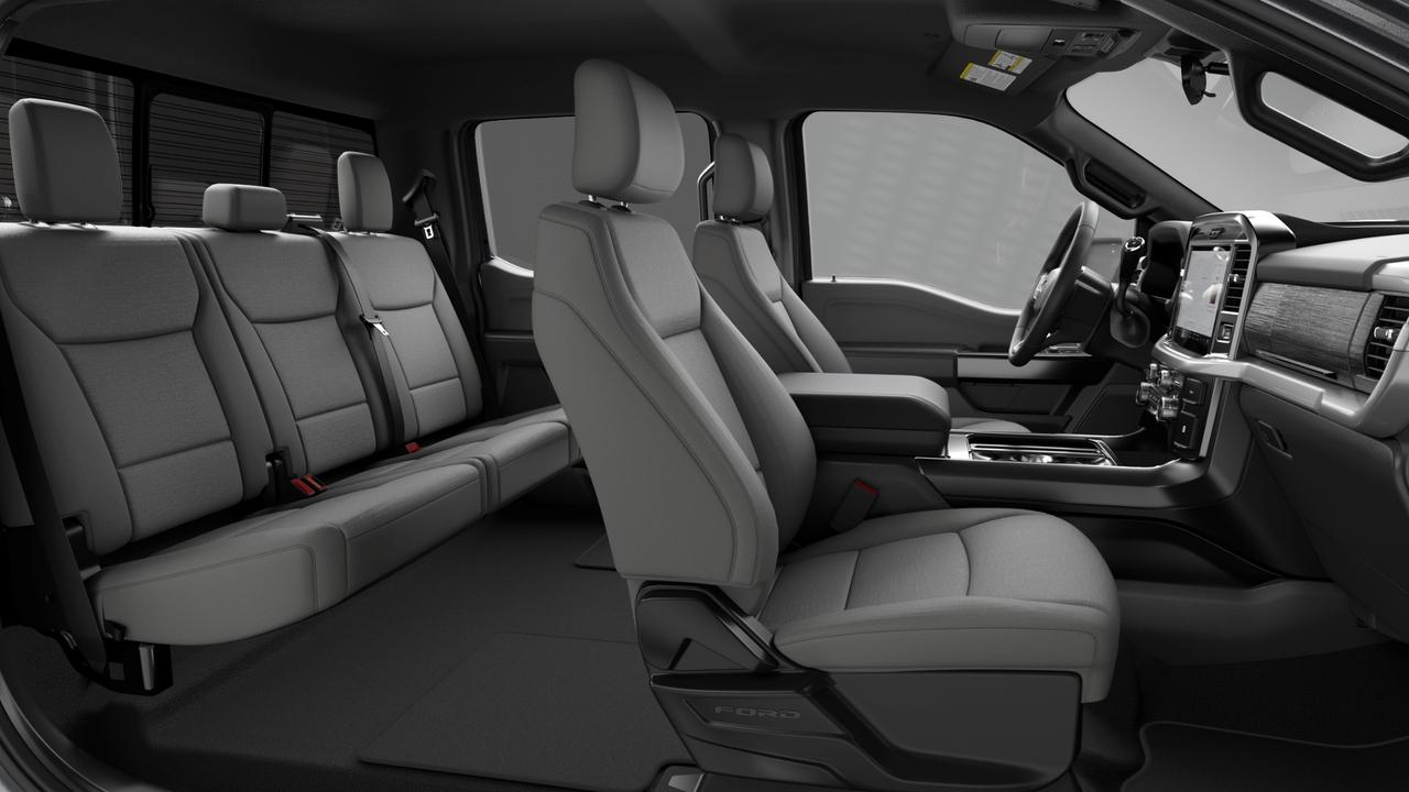 2026 Ford F-150 XLT Photo5