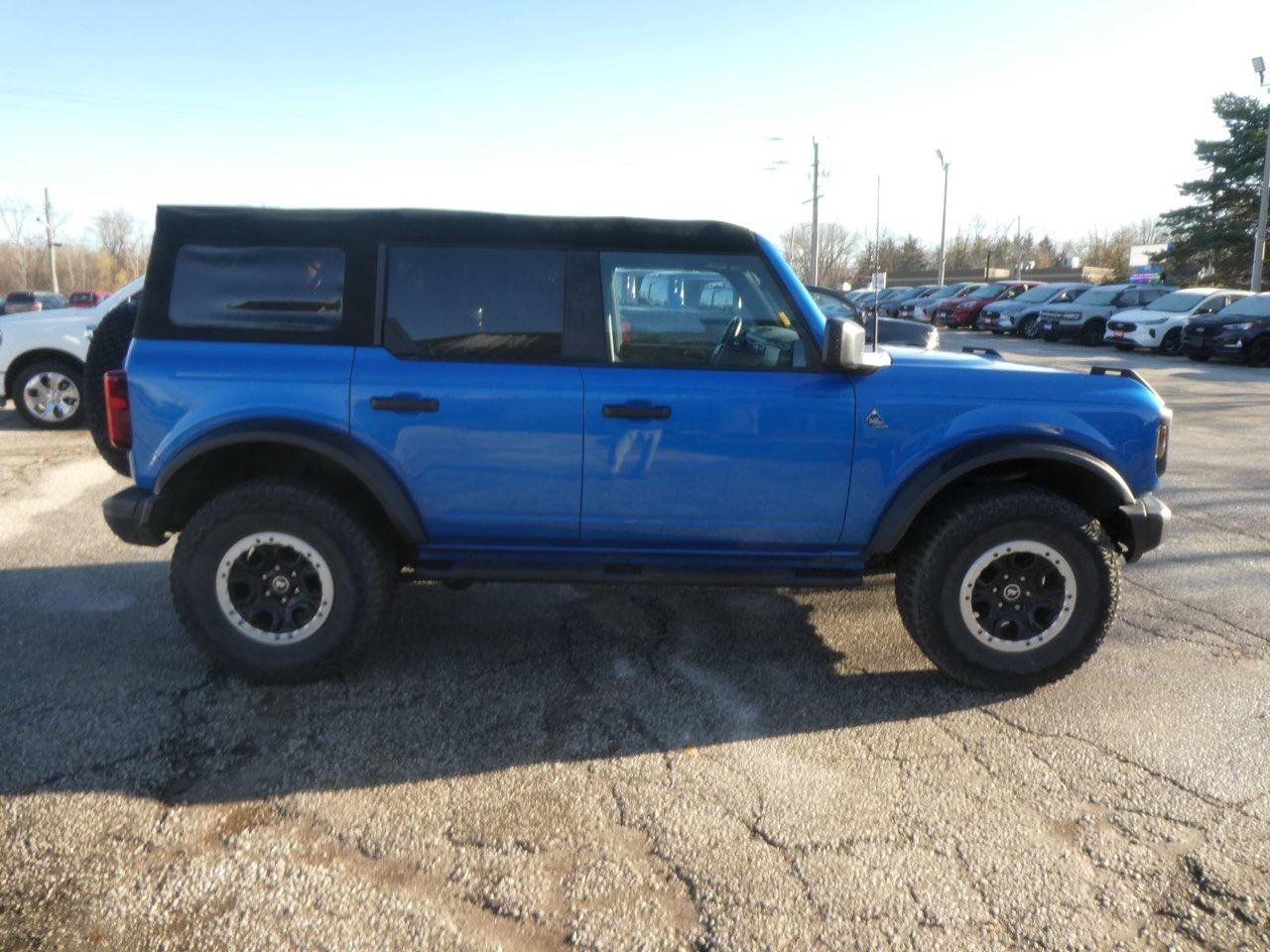 2022 Ford Bronco BASE/BIG BEND/BLAC Black Diamond Photo