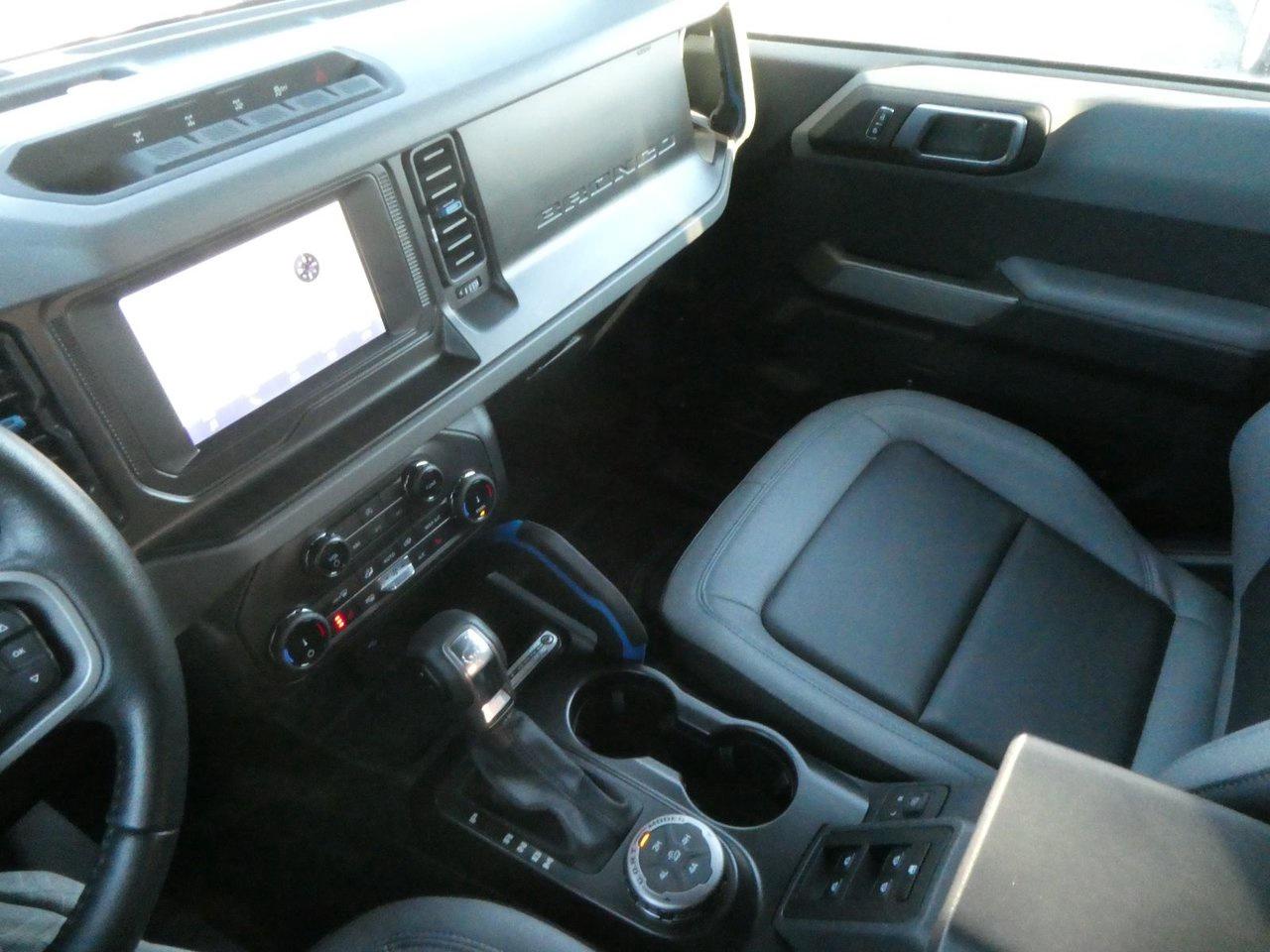 2022 Ford Bronco BASE/BIG BEND/BLAC Black Diamond Photo