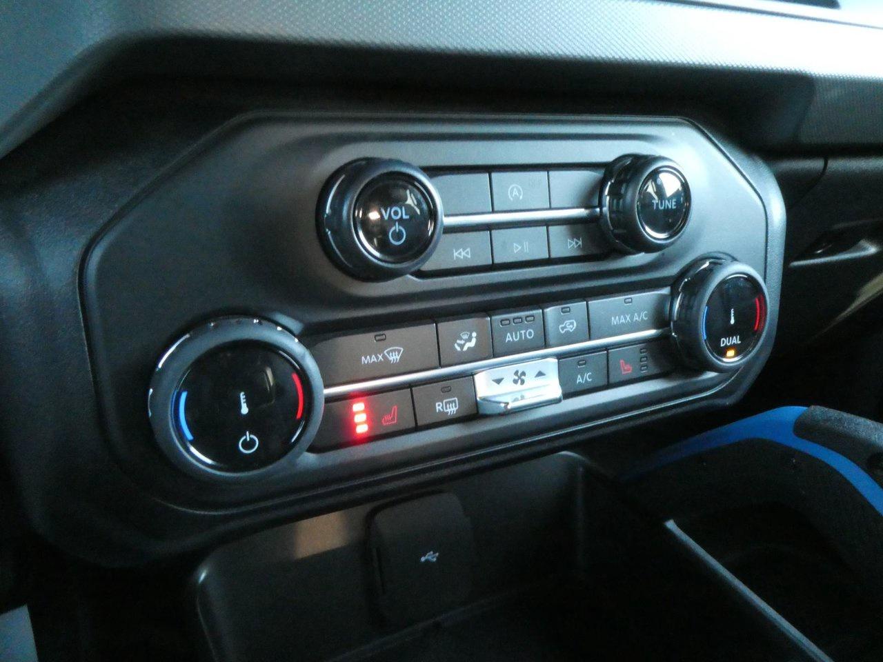 2022 Ford Bronco BASE/BIG BEND/BLAC Black Diamond Photo