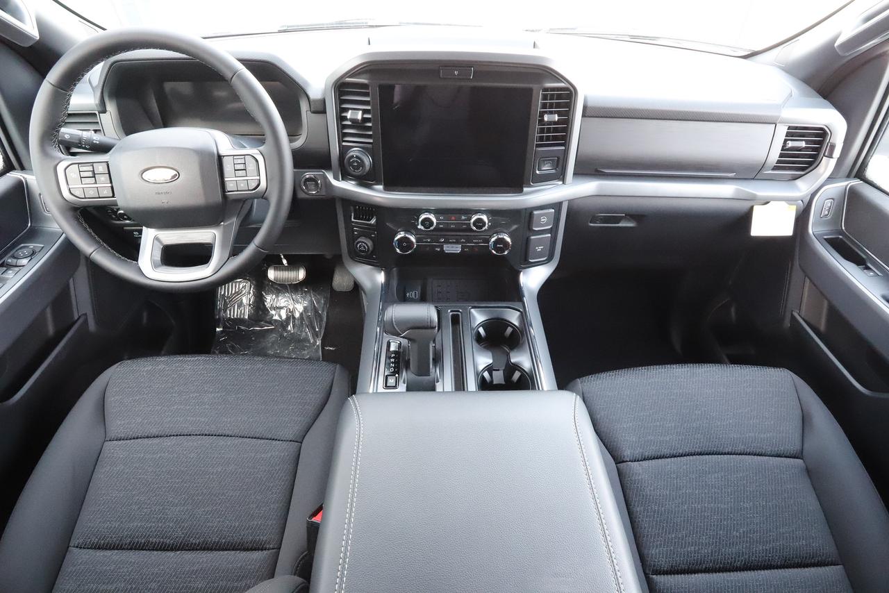 2026 Ford F-150 XLT 4WD SuperCrew 5.5' Box Photo
