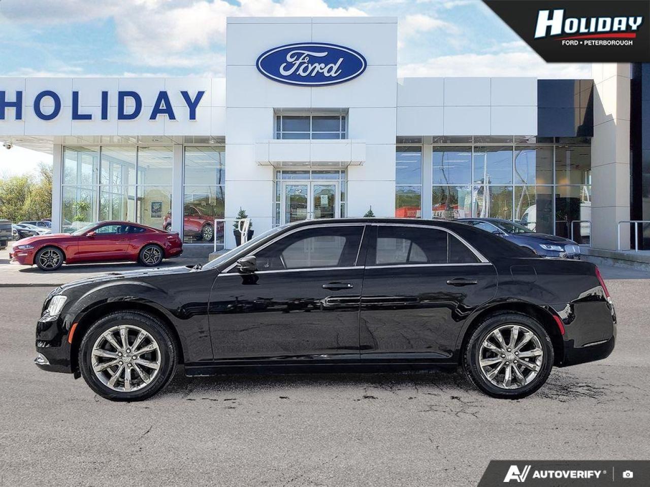 2016 Chrysler 300 Touring  Photo2