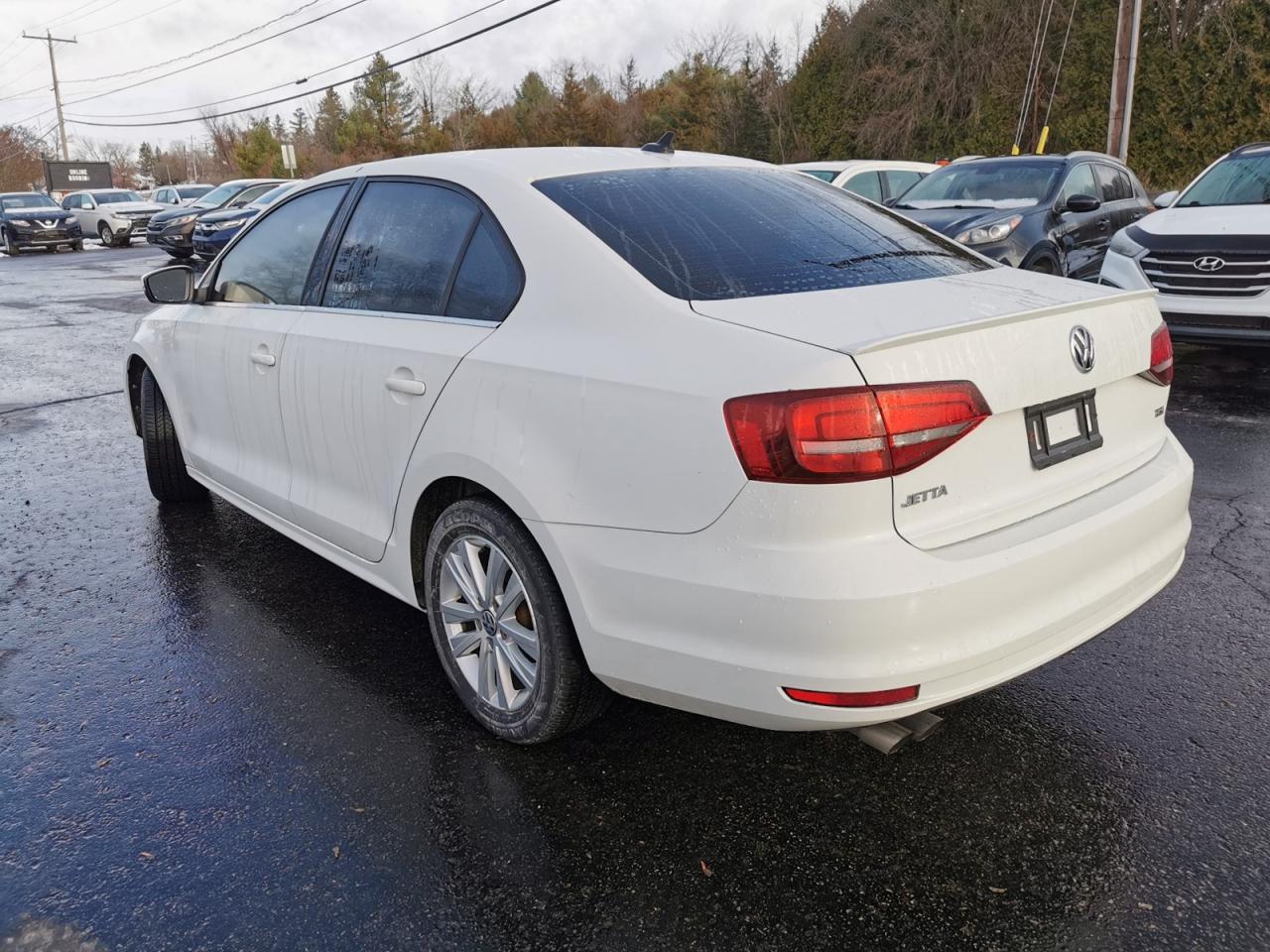 2017 Volkswagen Jetta SE Photo2