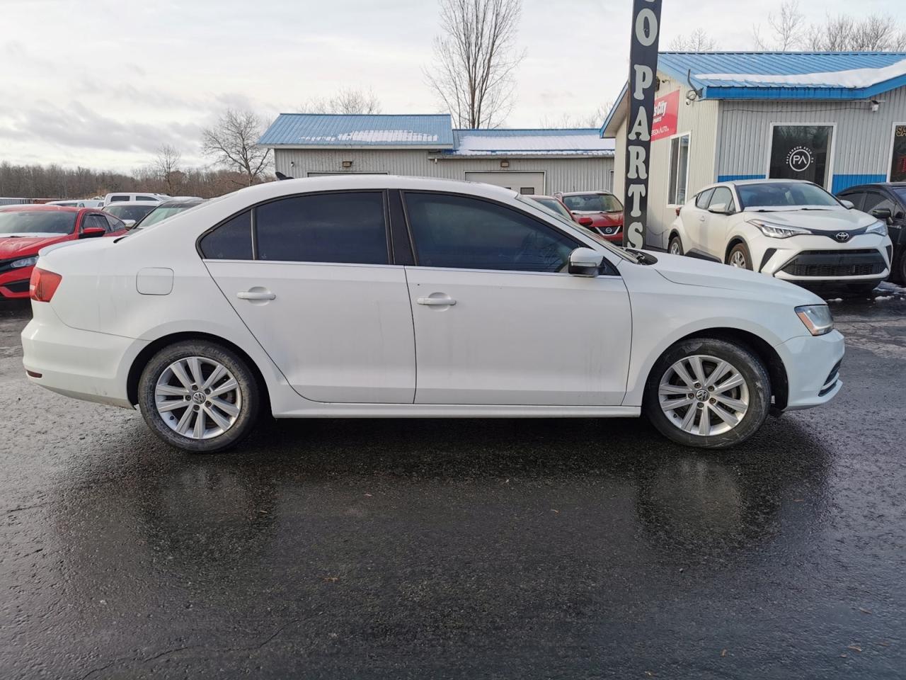 2017 Volkswagen Jetta SE - Photo #6