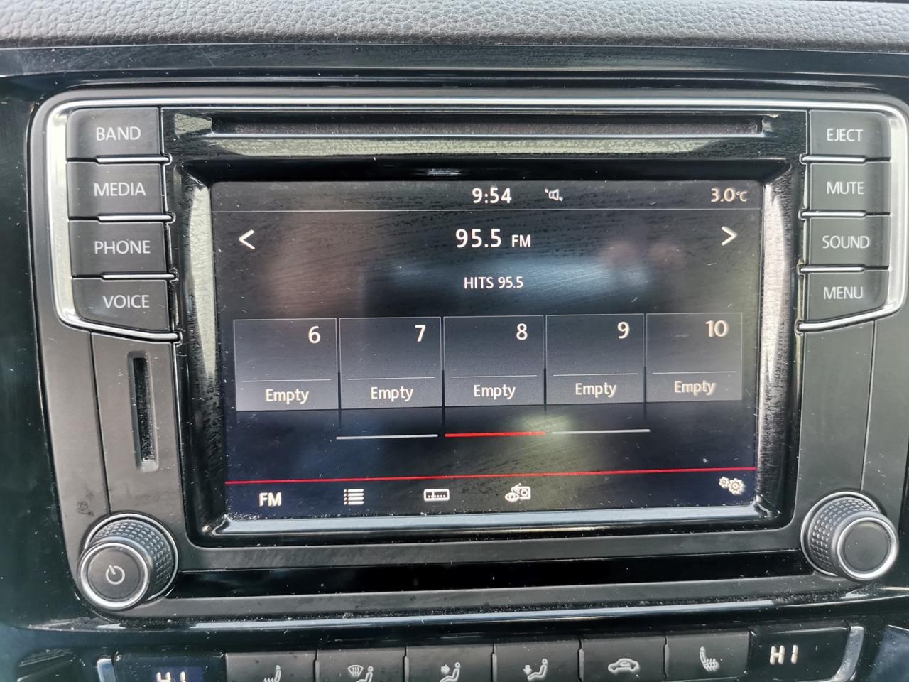 2017 Volkswagen Jetta SE - Photo #19