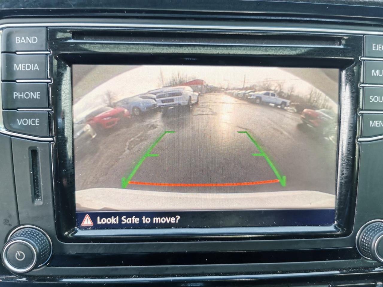 2017 Volkswagen Jetta SE - Photo #23