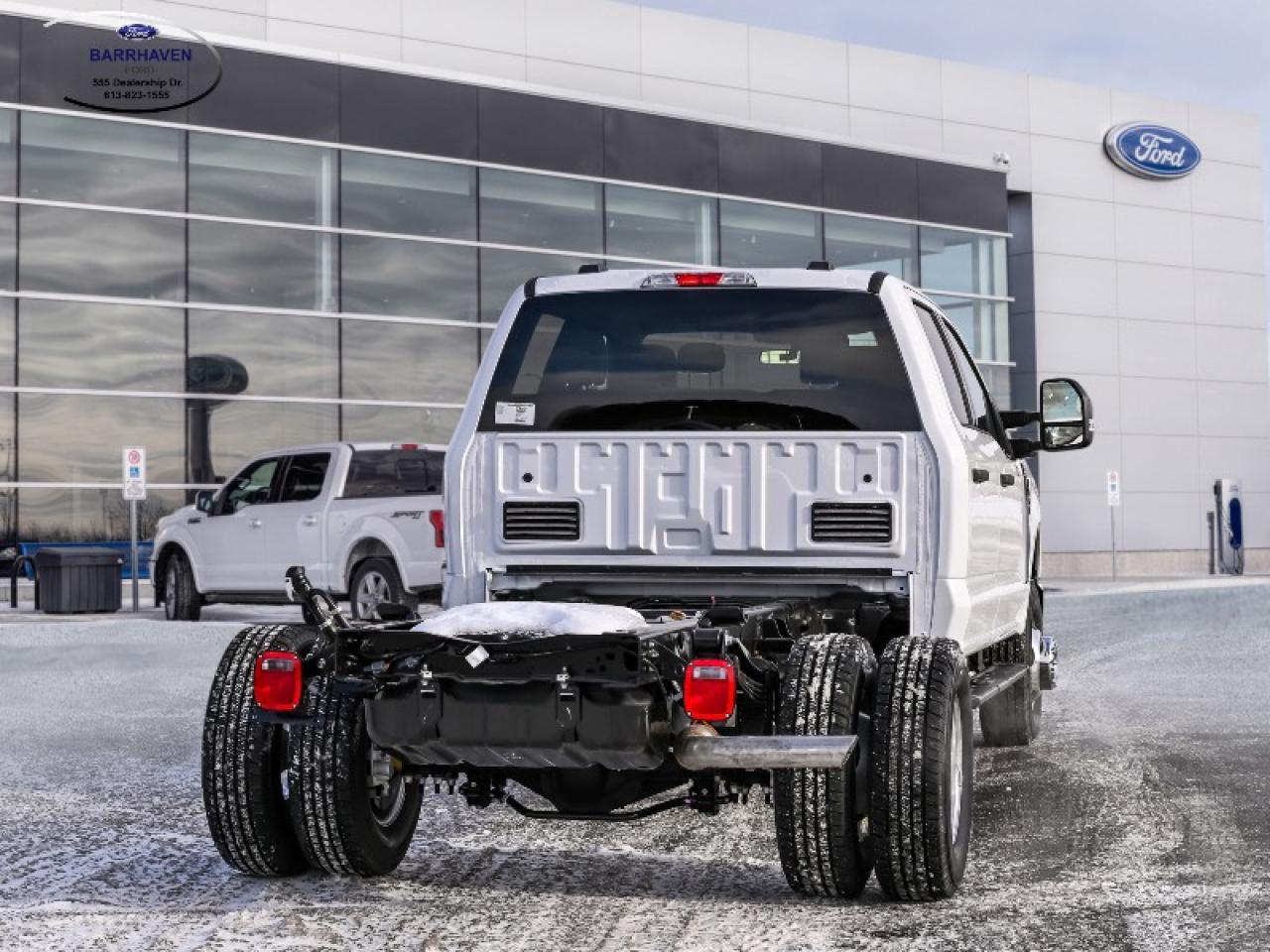 2026 Ford F-350 Super Duty DRW XLT Photo