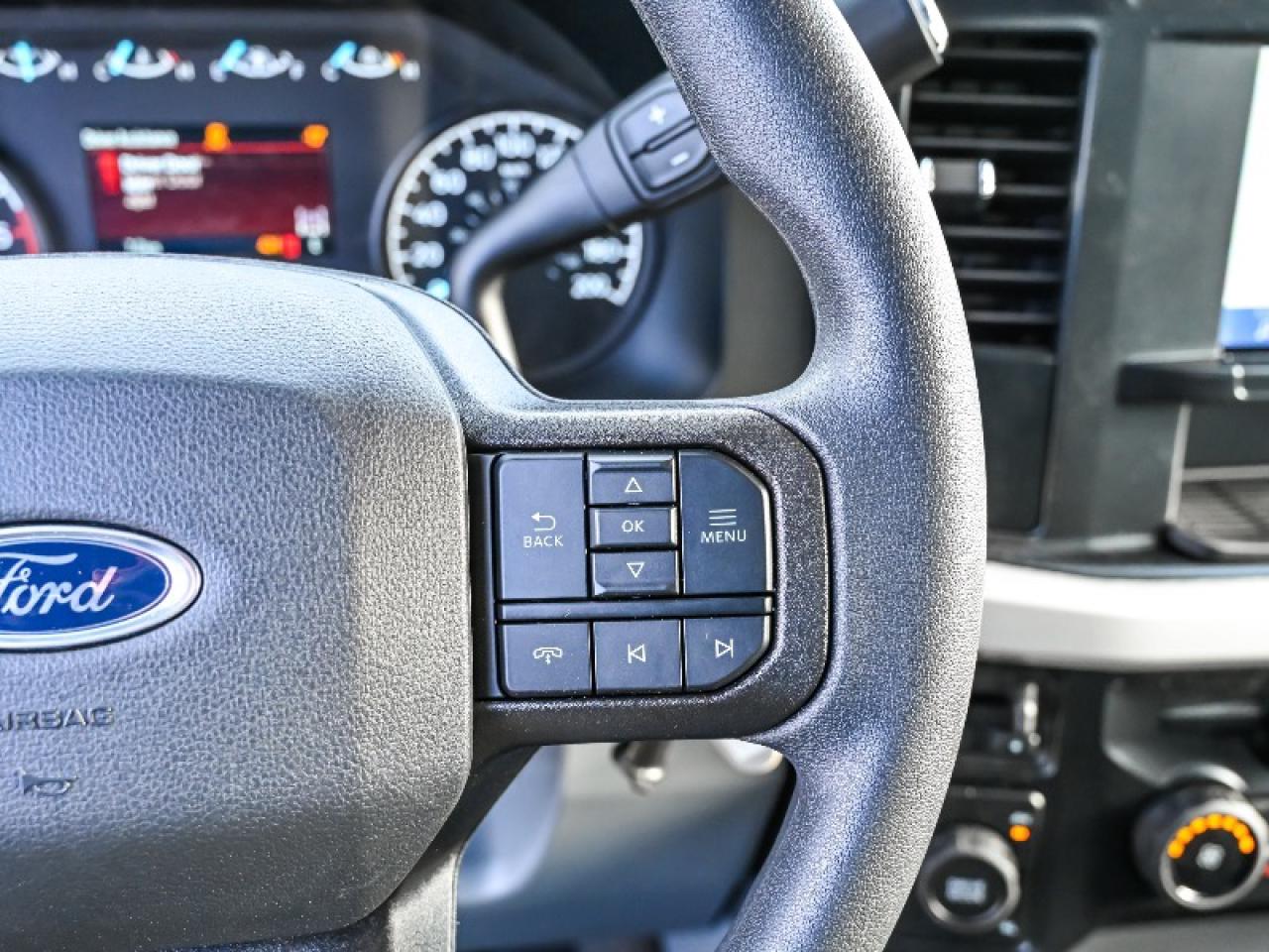 2026 Ford F-350 Super Duty DRW XLT Photo