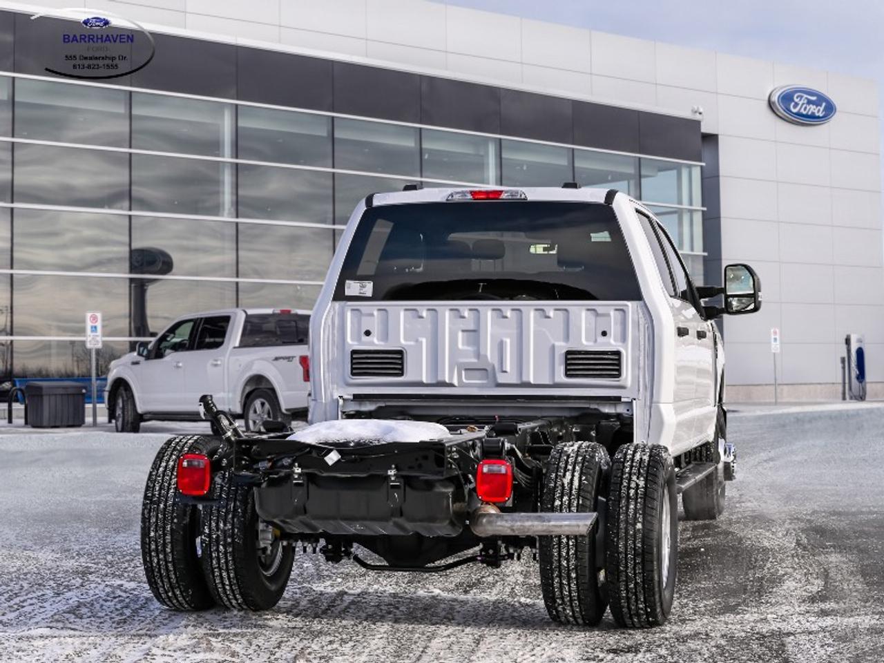 2026 Ford F-350 Super Duty DRW XLT Photo