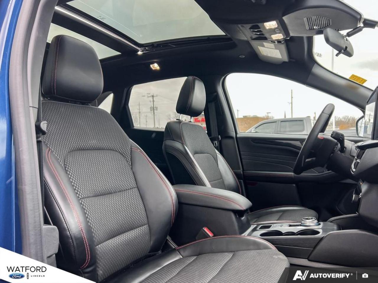 2023 Ford Escape ST-Line AWD Photo