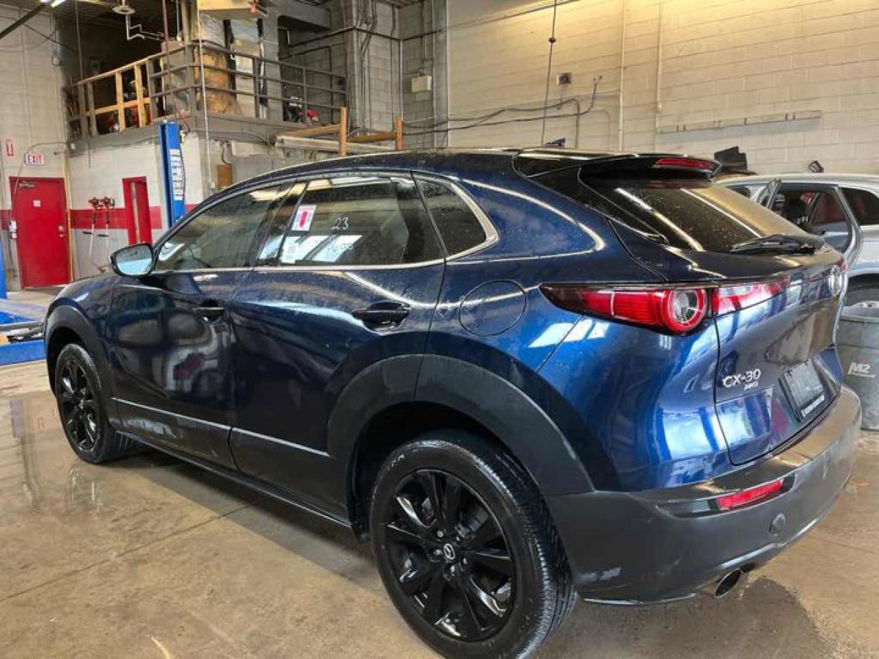 2023 Mazda CX-30 GT w/TurboAWD | Radar Cruise | Heated Seats + Steering | Sunroof | Power Liftgate | Carplay & More ! Photo2