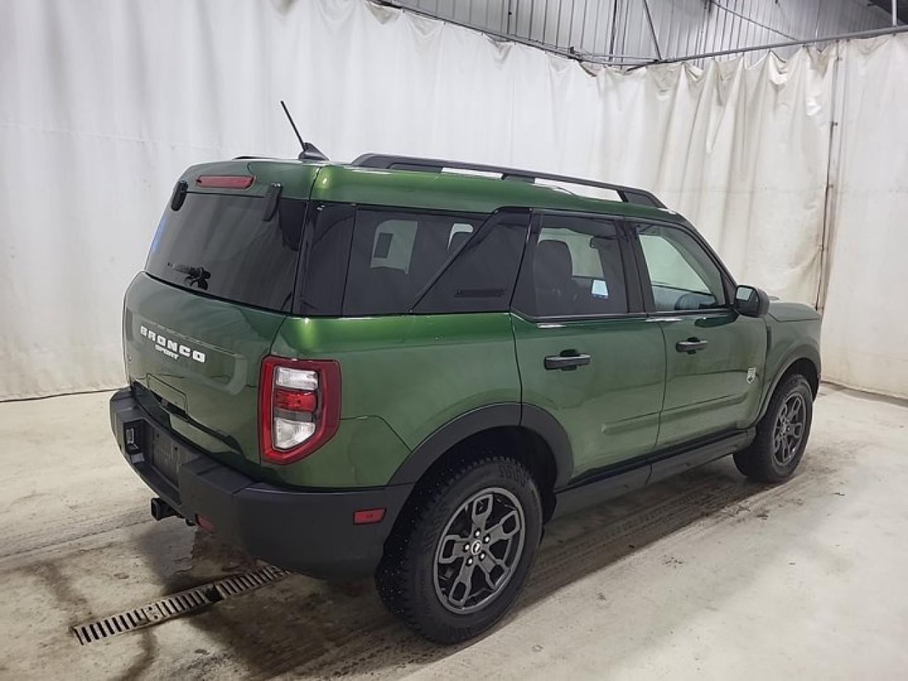 2023 Ford Bronco Sport Big Bend 4WD | Heated Seats | CarPlay + Android | Power Seat | Rear Camera | and More ! Photo3