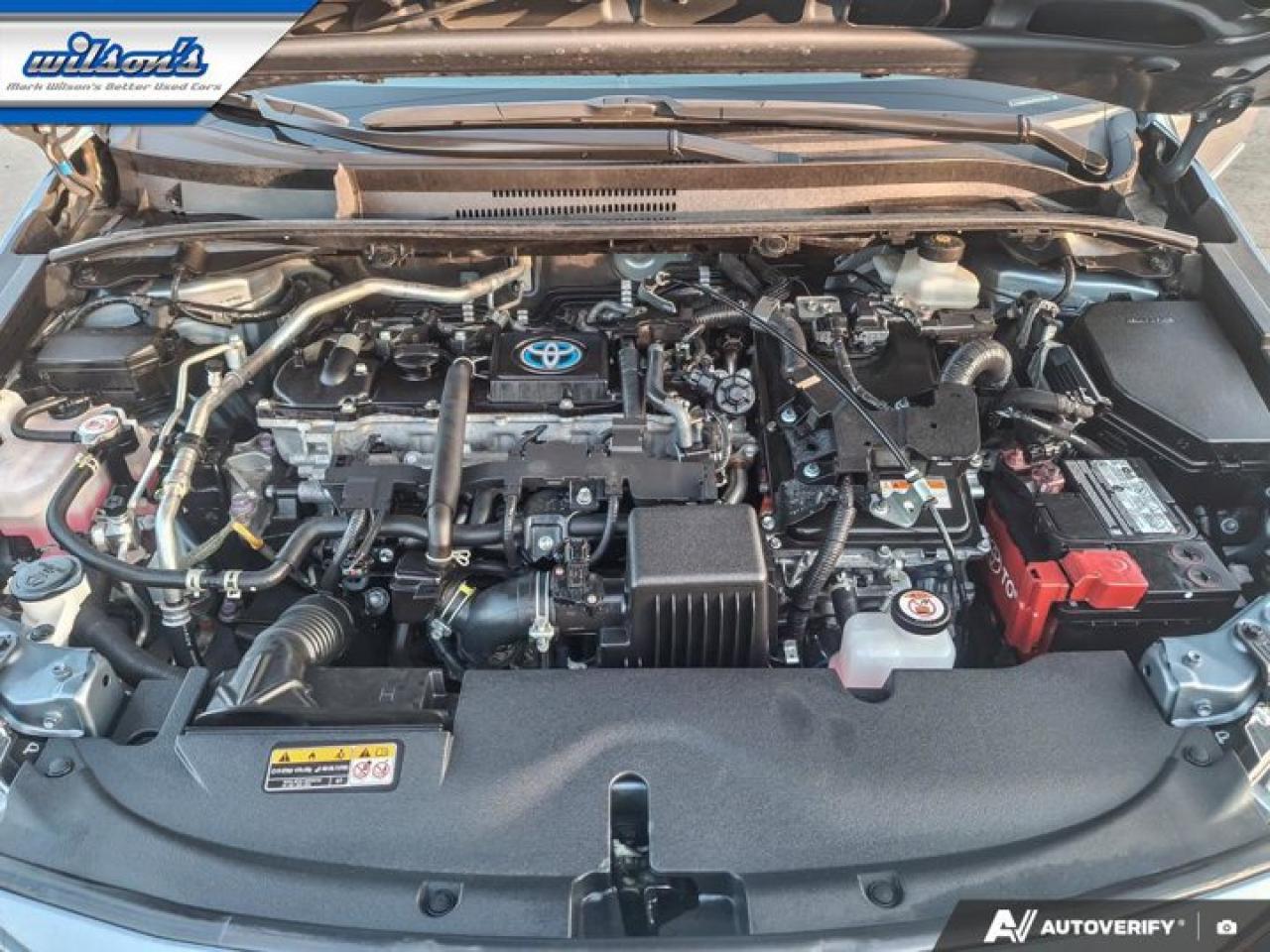 2023 Toyota Corolla Hybrid SE AWD | Heated Seats | Adaptative Cruise | Bluetooth | CarPlay | Reverse Cam | and More ! Photo