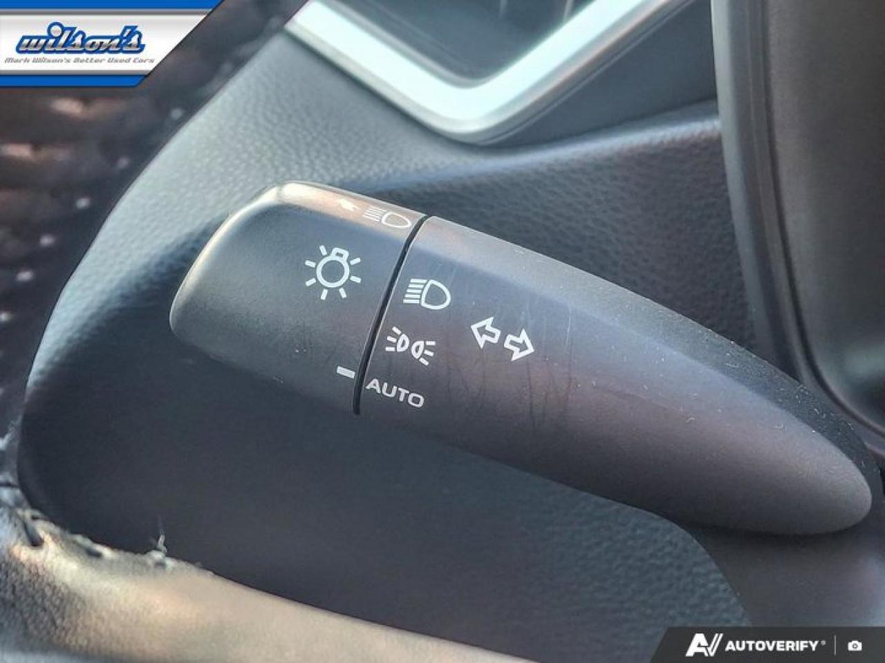 2023 Toyota Corolla Hybrid SE AWD | Heated Seats | Adaptative Cruise | Bluetooth | CarPlay | Reverse Cam | and More ! Photo