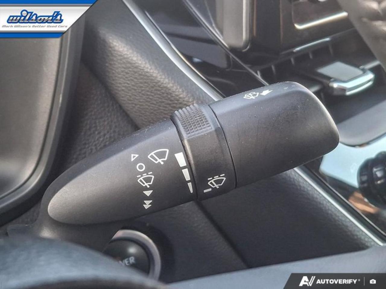 2023 Toyota Corolla Hybrid SE AWD | Heated Seats | Adaptative Cruise | Bluetooth | CarPlay | Reverse Cam | and More ! Photo