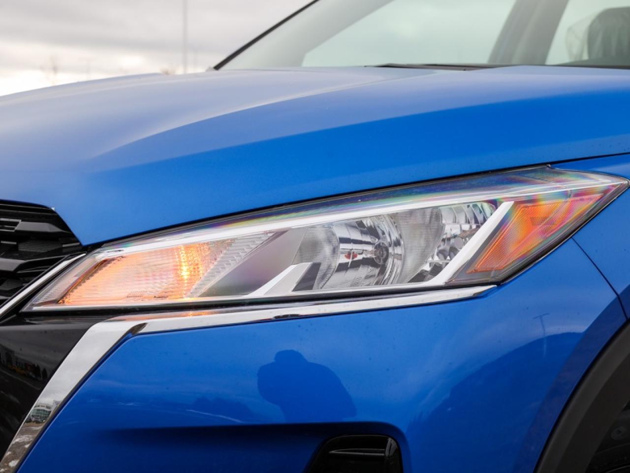 2025 Nissan Kicks Play S  - Apple CarPlay -  Android Auto Photo4