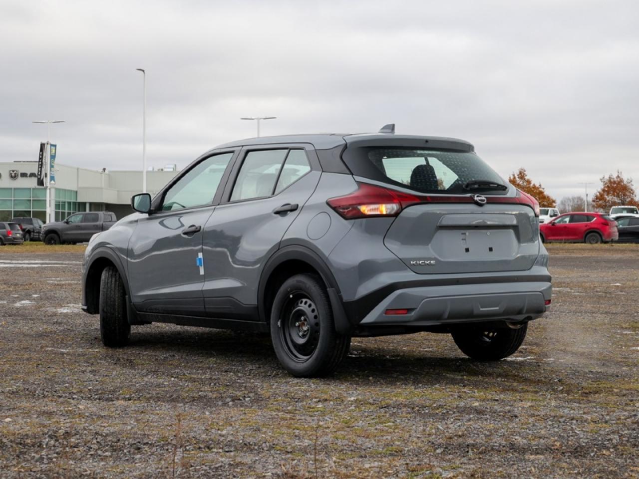 2025 Nissan Kicks Play S  - Apple CarPlay -  Android Auto Photo3