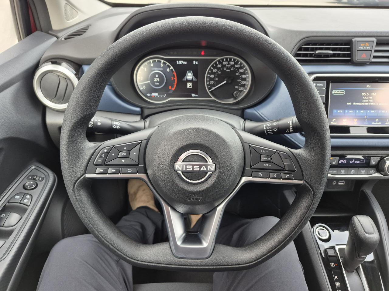 2025 Nissan Versa SV Photo7