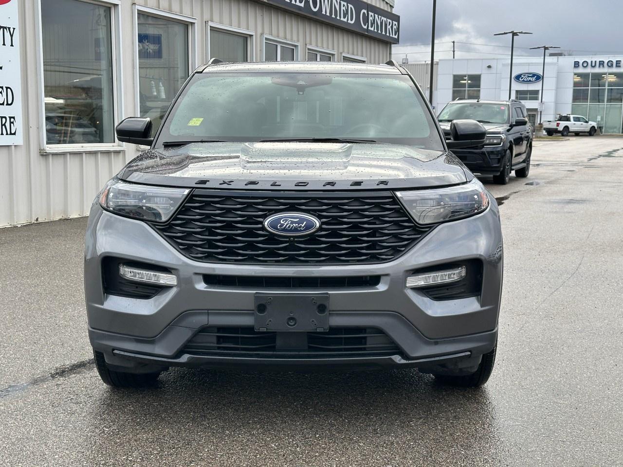 2022 Ford Explorer ST-LINE 4WD Photo