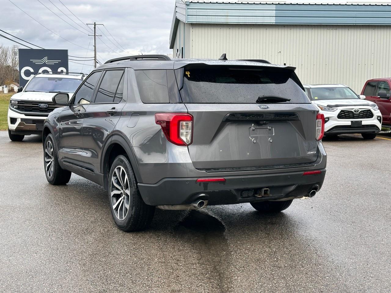 2022 Ford Explorer ST-LINE 4WD Photo