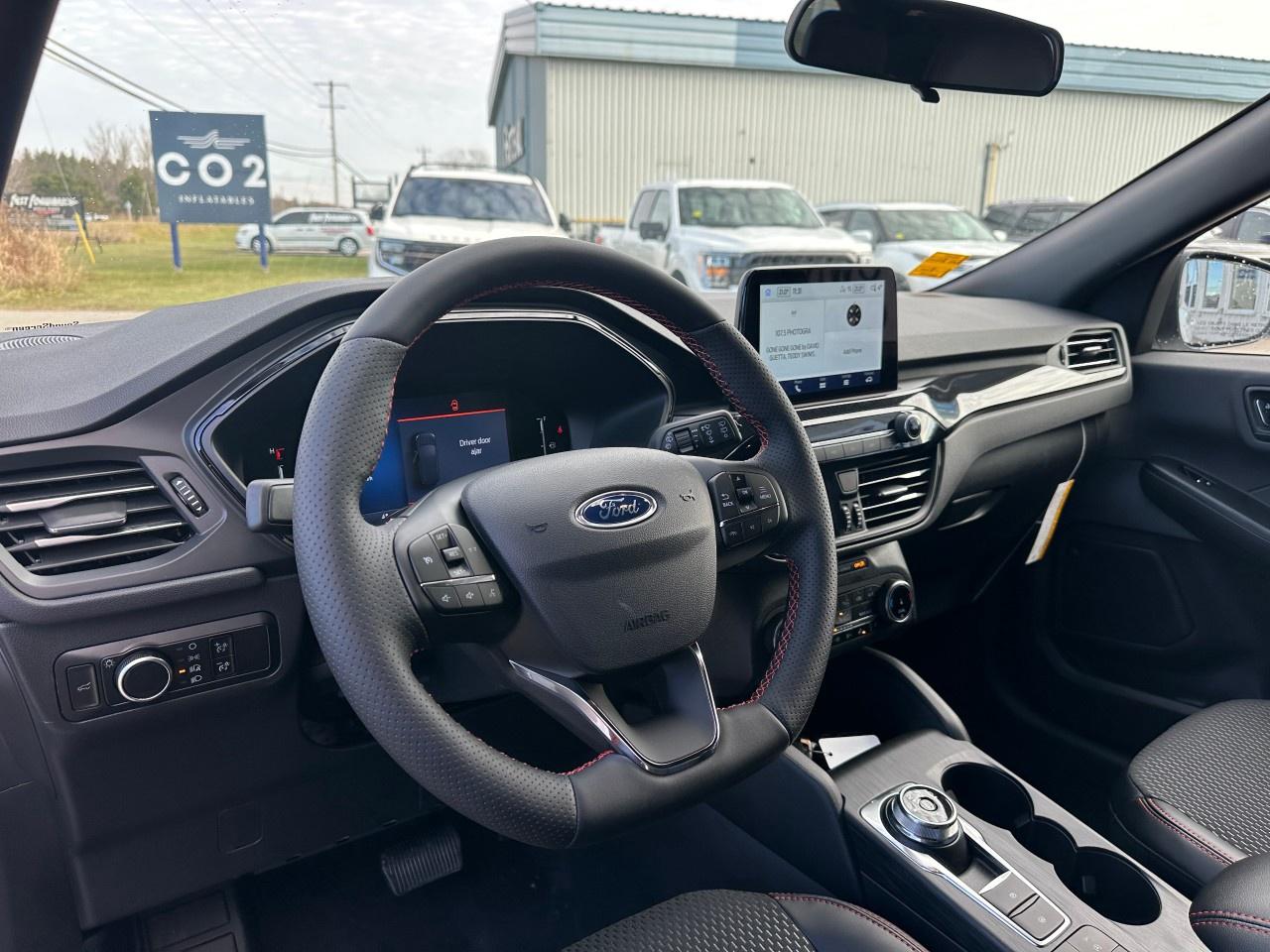 2026 Ford Escape ST-Line AWD Photo