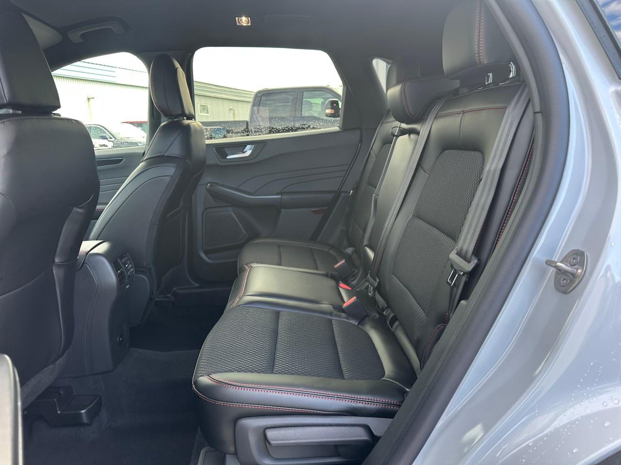 2026 Ford Escape ST-Line AWD Photo