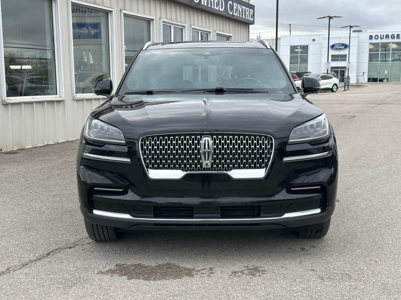 2022 Lincoln Aviator Reserve AWD Photo2