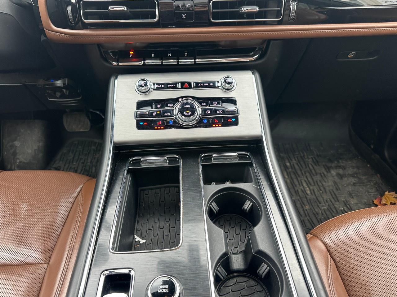 2022 Lincoln Aviator Reserve AWD Photo