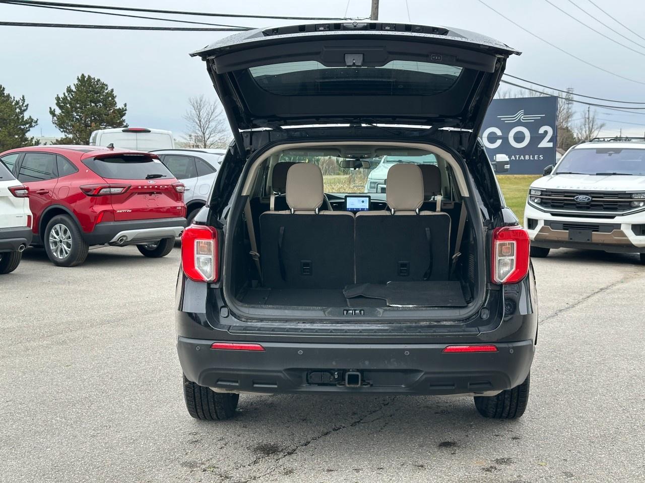 2022 Ford Explorer XLT 4WD Photo