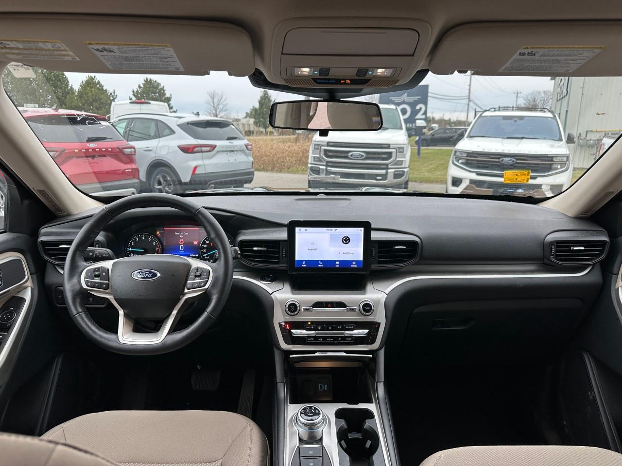 2022 Ford Explorer XLT 4WD Photo