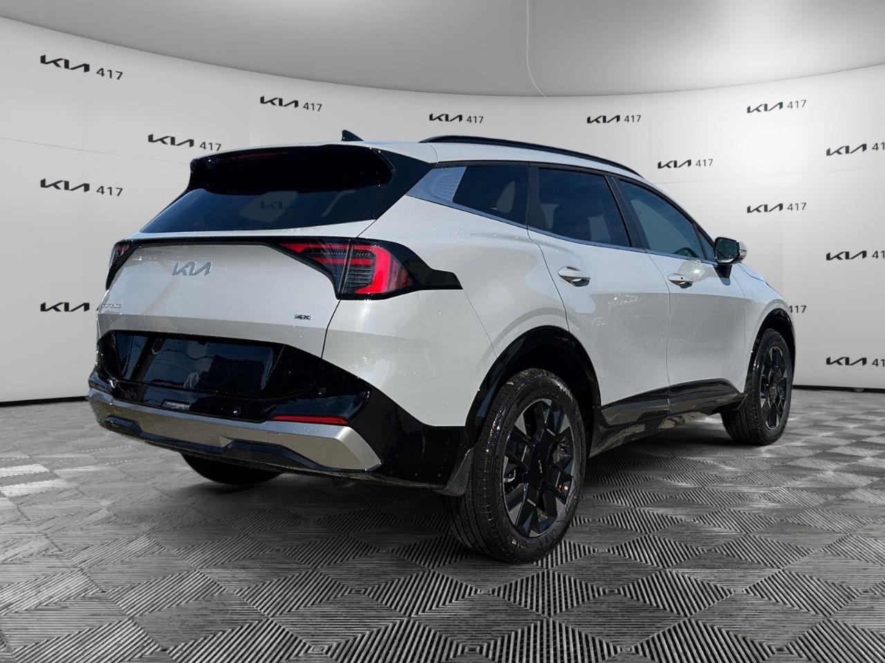 2026 Kia Sportage EX Premium AWD w/Black Interior Photo4