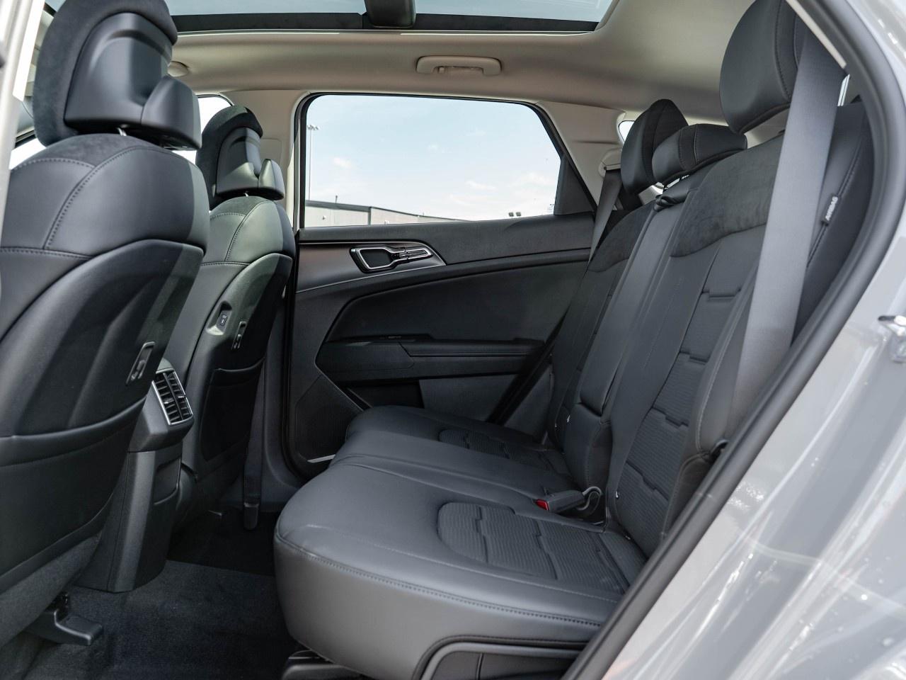 2026 Kia Sportage EX Premium AWD w/Black Interior Photo