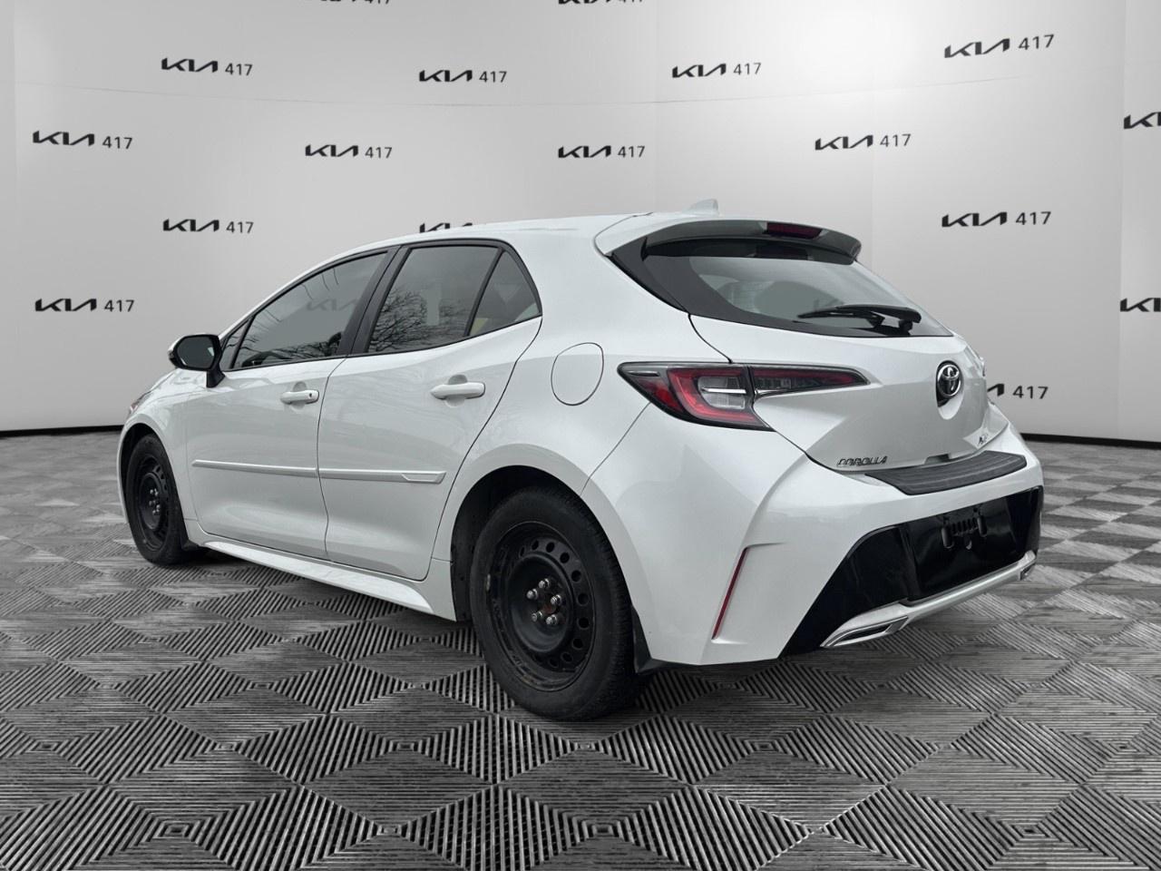 2019 Toyota Corolla Hatchback Hatchback CVT Photo2