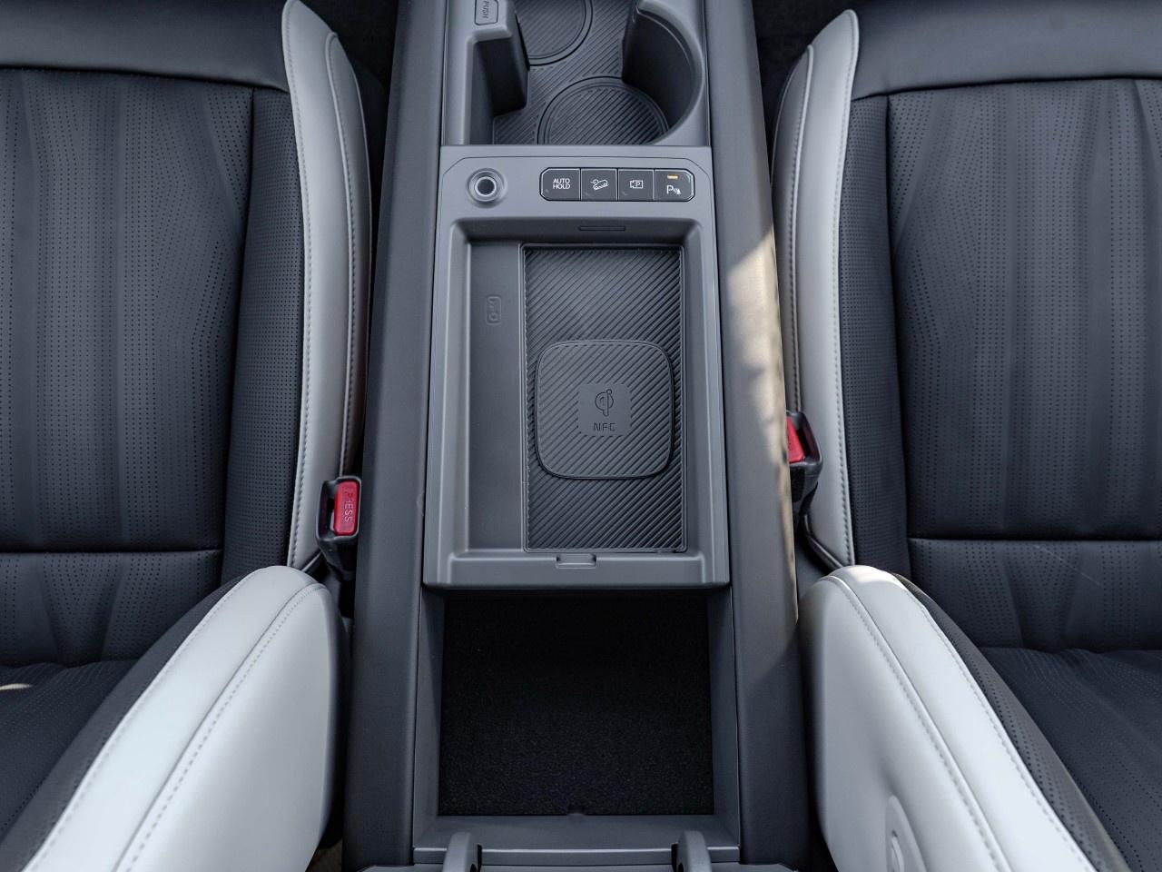 2026 Kia EV9 Land w/GT-Line Package AWD Photo