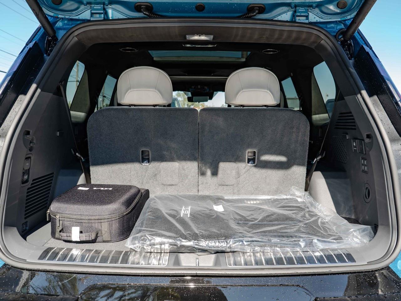 2026 Kia EV9 Land w/GT-Line Package AWD Photo